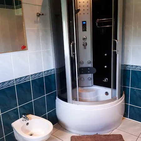 Apartament Tola *